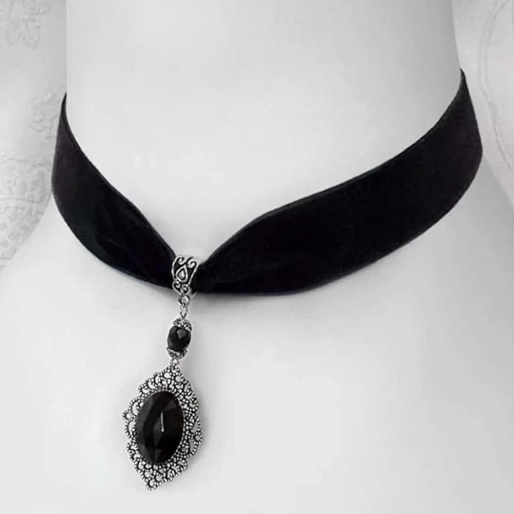 Elegant Black Velvet‎ Choker Necklace